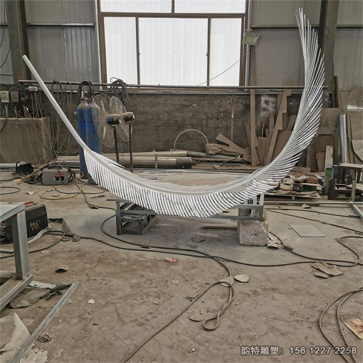 不銹鋼羽毛雕塑33 不銹鋼羽毛雕塑33