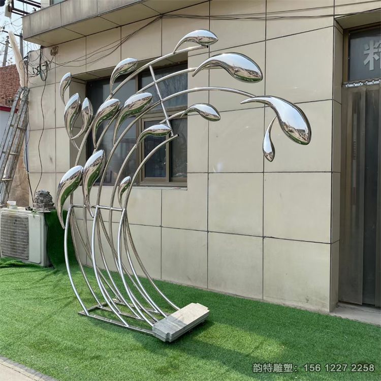 不銹鋼魚(yú)雕塑145