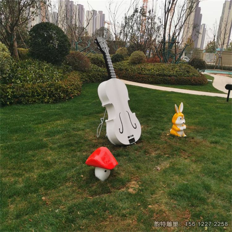 鐵藝大提琴雕塑，音樂(lè)主題雕塑加工廠家