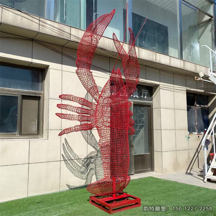 不銹鋼鏤空龍蝦雕塑加工廠，定做不銹鋼發(fā)光龍蝦雕塑
