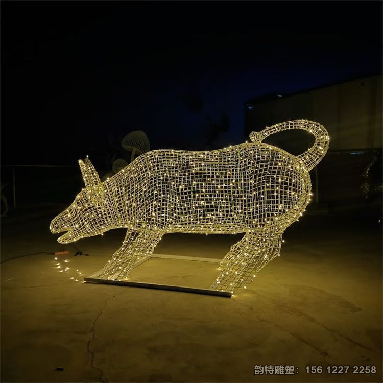 發(fā)光鏤空牛雕塑 不銹鋼絲編織動(dòng)物雕塑