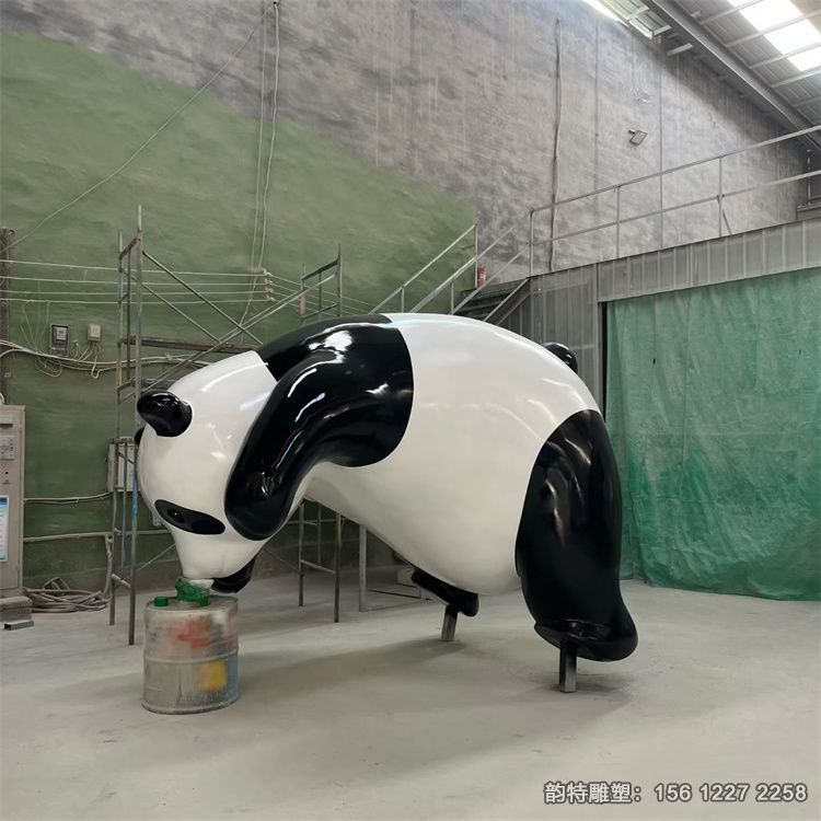 戶外園林仿真熊貓雕塑  玻璃鋼動(dòng)物熊貓擺件
